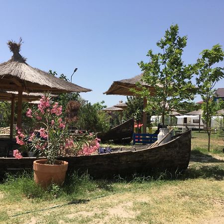 Hotel Oz 2mai Două Mai Zewnętrze zdjęcie